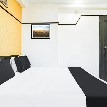 Super Collection O Ashram Road Near Sardar Bridge Formerly Hotel Apple Inn อาเมดาบัด ภายนอก รูปภาพ